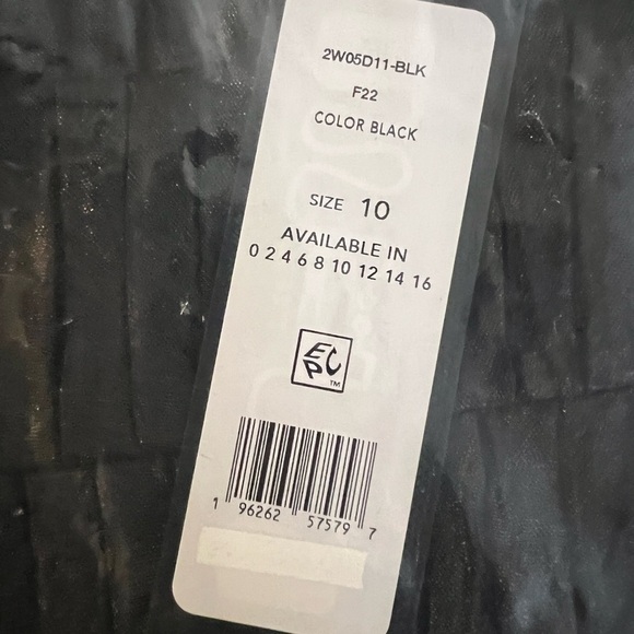 NWT BCBG silky chiffon ruffle cocktail dress in black - Picture 6 of 8